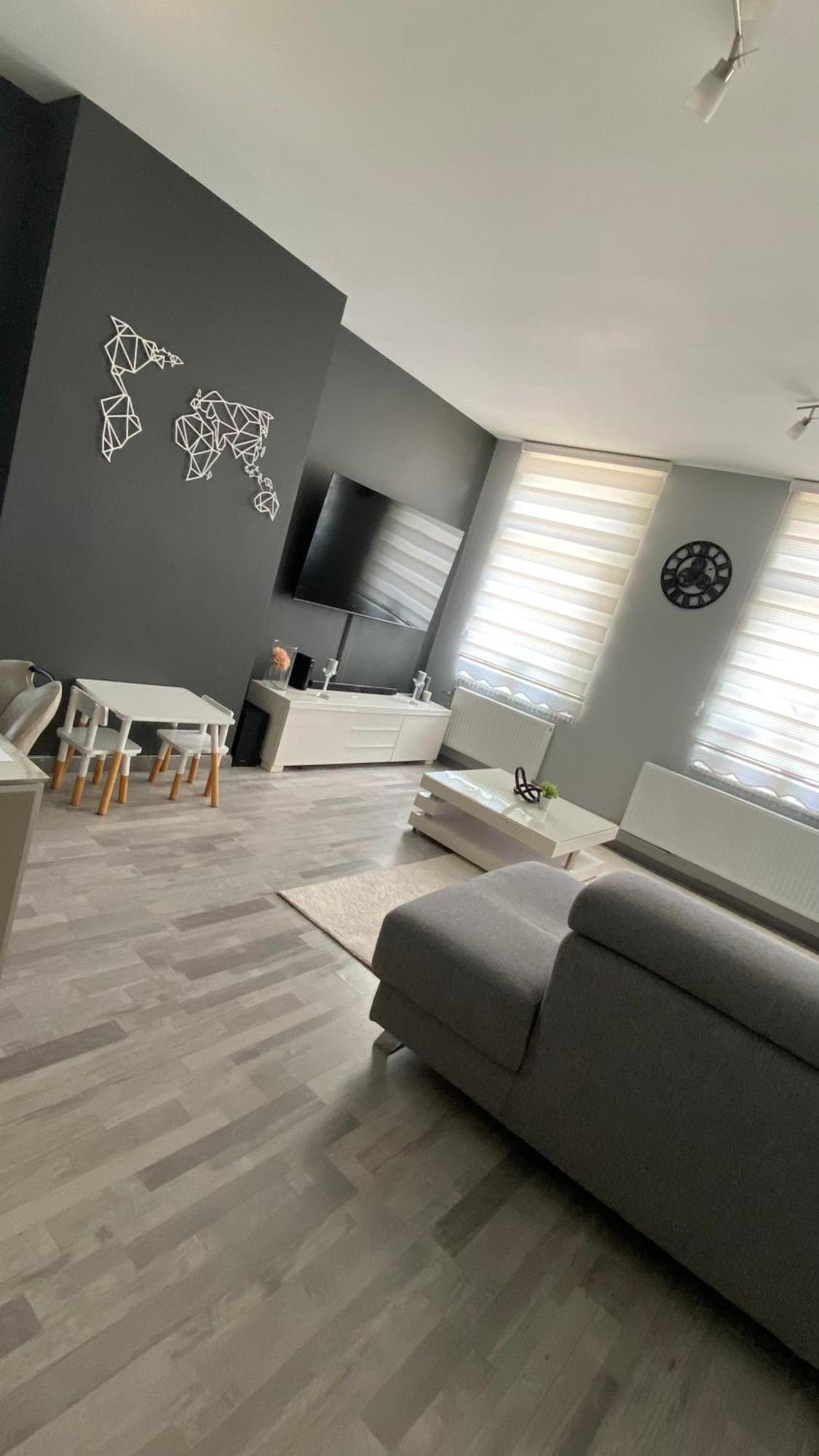 Next2Airport - Appartement House Of Lions Ransart Zewnętrze zdjęcie