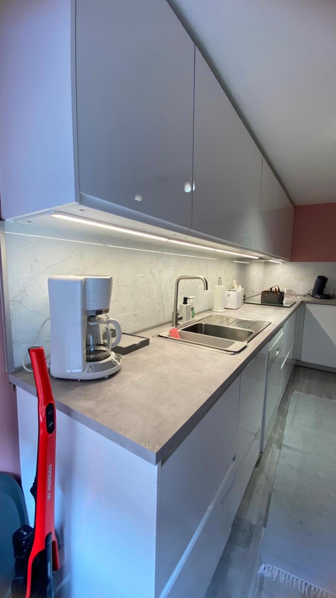 Next2Airport - Appartement House Of Lions Ransart Zewnętrze zdjęcie